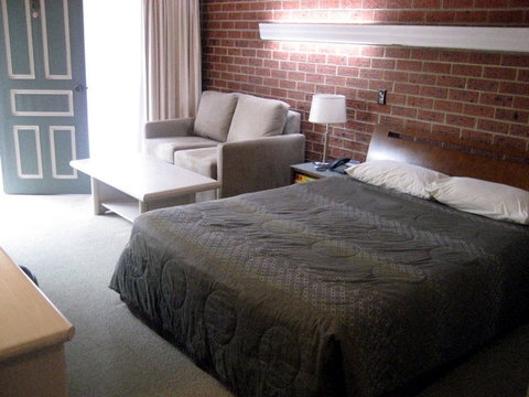 Carnegie Motor Inn - New South Wales Tourism  3