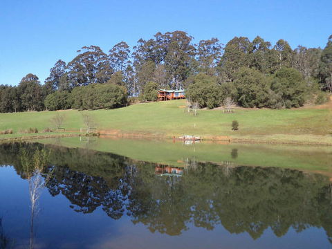 Celestial Welcome - New South Wales Tourism  1