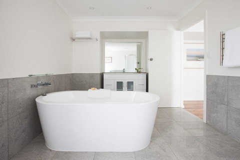 Central Coast Cottages At Toowoon Bay - New South Wales Tourism  4