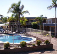 Chapman Court Holiday Units - New South Wales Tourism 