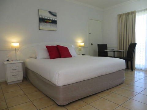 Charters Towers Heritage Lodge Motel - New South Wales Tourism  0