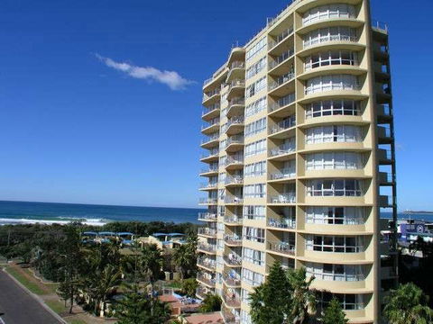 Chateau Royale Beach Resort - New South Wales Tourism  0
