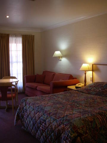 Club Motel - New South Wales Tourism  1