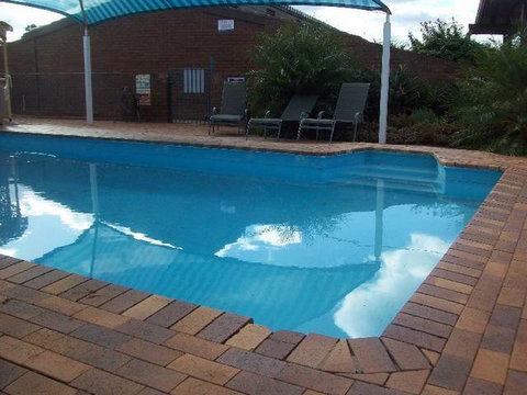 Cobar Motor Inn - New South Wales Tourism  4