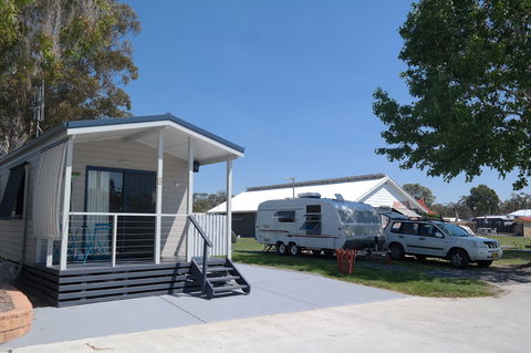 Colonial Holiday Park & Leisure Village - New South Wales Tourism  0