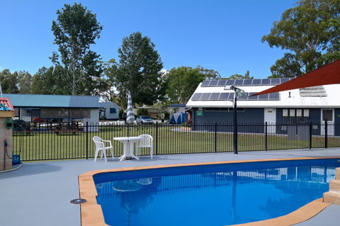 Colonial Holiday Park & Leisure Village - New South Wales Tourism  1