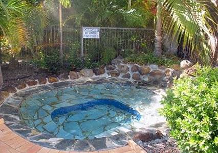 Comfort Inn Bert Hinkler - New South Wales Tourism  2