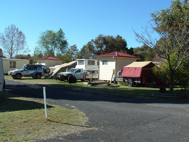 Country Road Caravan Park - New South Wales Tourism  4