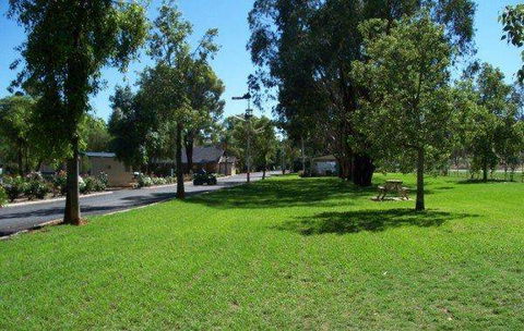 Cowra Holiday Park - New South Wales Tourism  0