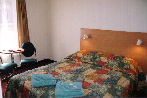Cowra Motor Inn - New South Wales Tourism  3