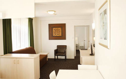 Cronulla Motor Inn - New South Wales Tourism  1