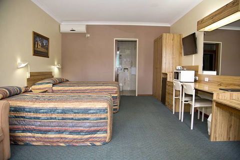 Cumberland Motor Inn - New South Wales Tourism  0