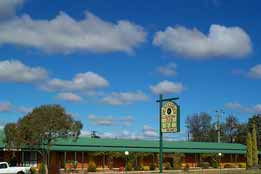 Deniliquin Country Club Motor Inn - New South Wales Tourism  0