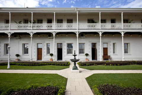 Denison Boutique Hotel - Clarion Collection - New South Wales Tourism  1
