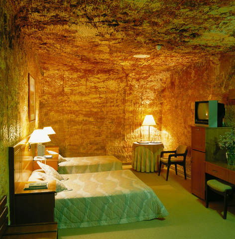 Desert Cave Hotel - New South Wales Tourism  3