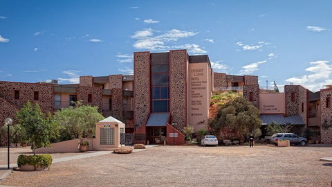 Desert Cave Hotel - New South Wales Tourism  5