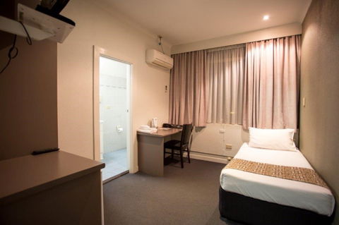 Diplomat Motel - New South Wales Tourism  1