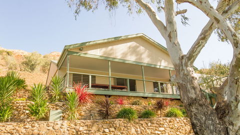 River Shack Rentals - Greenbanks Dr - New South Wales Tourism  0