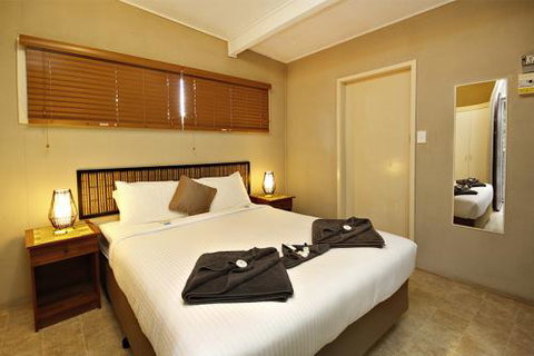 Mapleton Cabins & Caravan Park - New South Wales Tourism  0