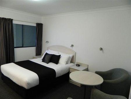Alabaster Motor Inn - New South Wales Tourism  1
