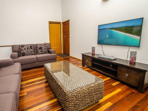 HamoRent - New South Wales Tourism  0