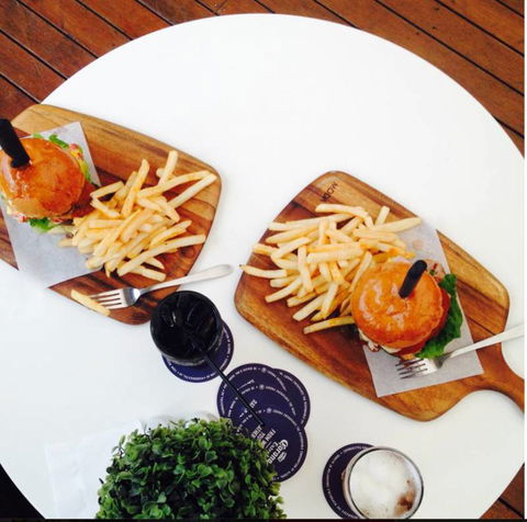 Oscars Grill - New South Wales Tourism  1