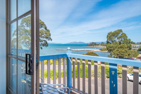 AMOS HOUSE & SWANSEA VILLAS - New South Wales Tourism  4