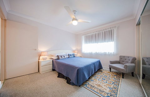 Red Star Hotel Palm Beach - New South Wales Tourism  11