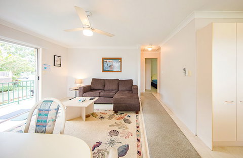 Red Star Hotel Palm Beach - New South Wales Tourism  9