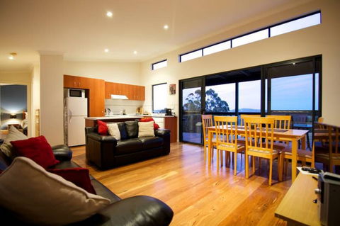 Karrak Reach Forest Retreat - New South Wales Tourism  5