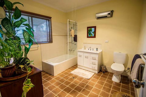 Karrak Reach Forest Retreat - New South Wales Tourism  7