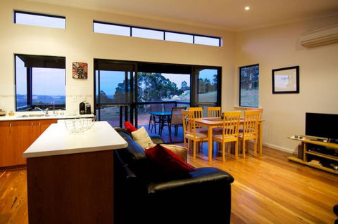 Karrak Reach Forest Retreat - New South Wales Tourism  2