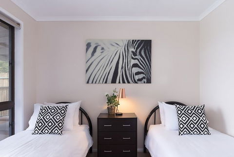 Jacaranda Cottages - New South Wales Tourism  11