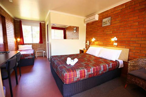 Downs Motel - New South Wales Tourism  0