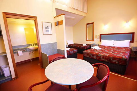 Downs Motel - New South Wales Tourism  6