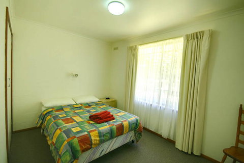 Eastern Beach Holiday Units - New South Wales Tourism  4