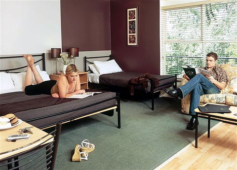 Easystay @ Carlisle St - New South Wales Tourism  0
