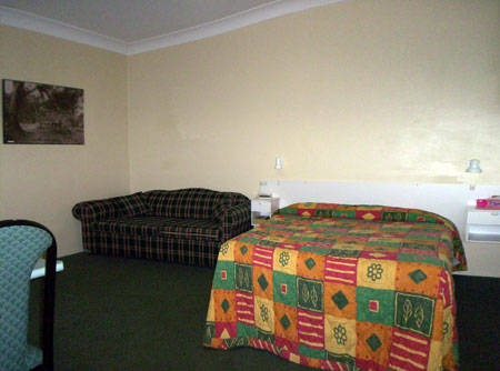 Eco Inn Warners Bay - New South Wales Tourism  1
