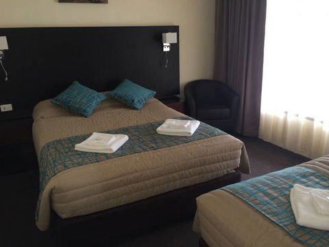 El Paso Motor Inn - New South Wales Tourism  8