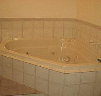 Elizabeth Motor Inn - New South Wales Tourism 
