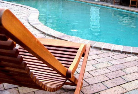 Eltham Motor Inn - New South Wales Tourism  0