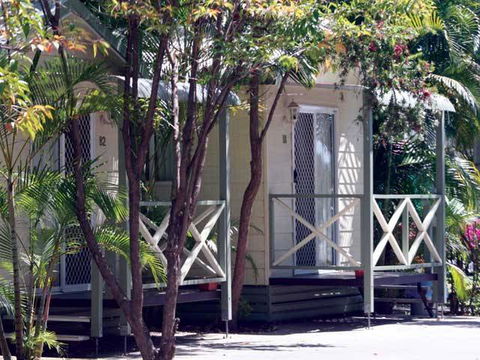 Emerald Cabin & Caravan Village - New South Wales Tourism  2