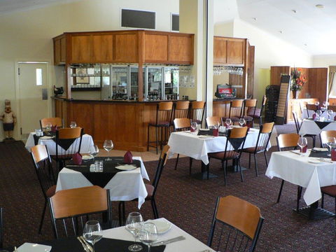 Emerald Explorers Inn - New South Wales Tourism  5