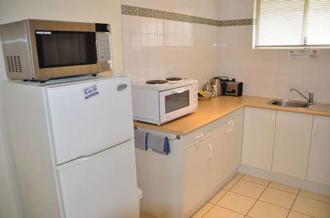 Emu Point Motel & Apartments - New South Wales Tourism  1