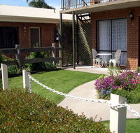 Esther Lodge Holiday Units - New South Wales Tourism 