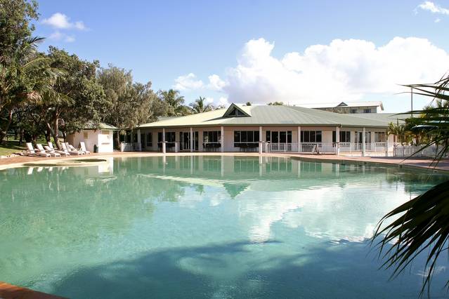 Fraser Island QLD New South Wales Tourism 