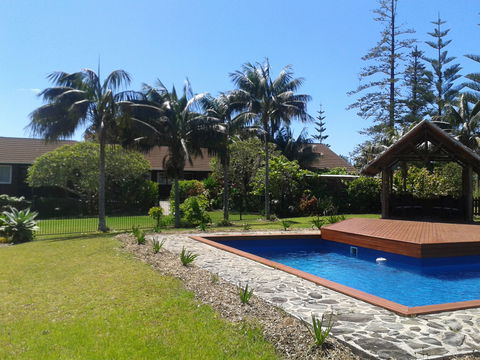 Fletcher Christian Apartments - New South Wales Tourism  4