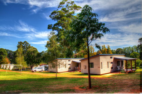 Fontys Pool Caravan Park And Chalets - New South Wales Tourism  0