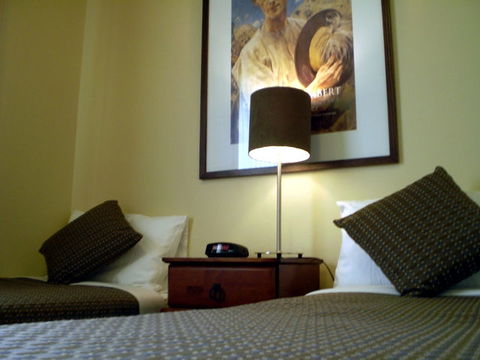 Forrest Hotel & Apartments - New South Wales Tourism  5