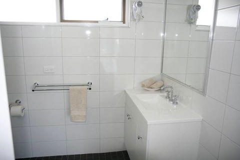 Frankston Motel - New South Wales Tourism  1